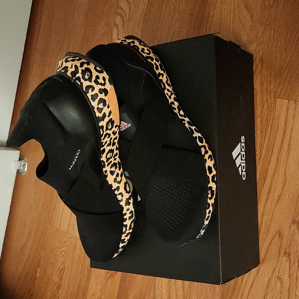 Brand New! Adidas Ultraboost lace free size 9 leopard running shoes Primeblue